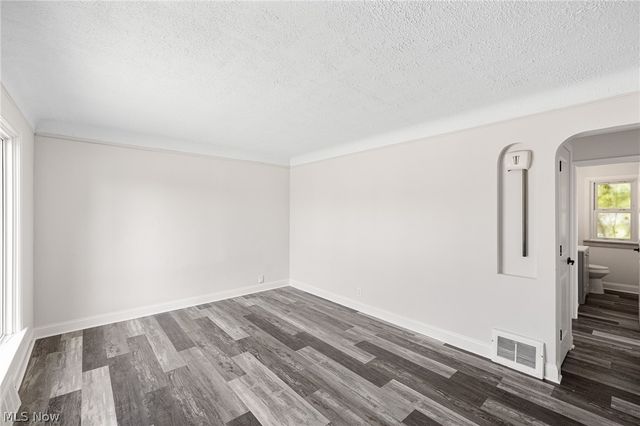 5915 Gerald Avenue, Parma, OH 44129