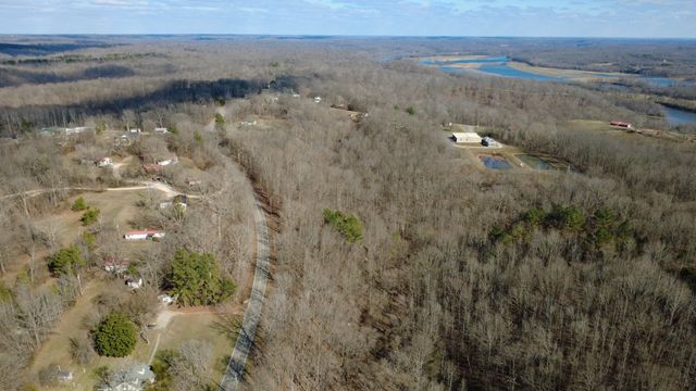 250 Old Highway 79, Dover, TN 37058