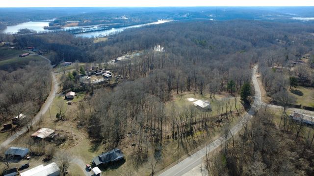 250 Old Highway 79, Dover, TN 37058