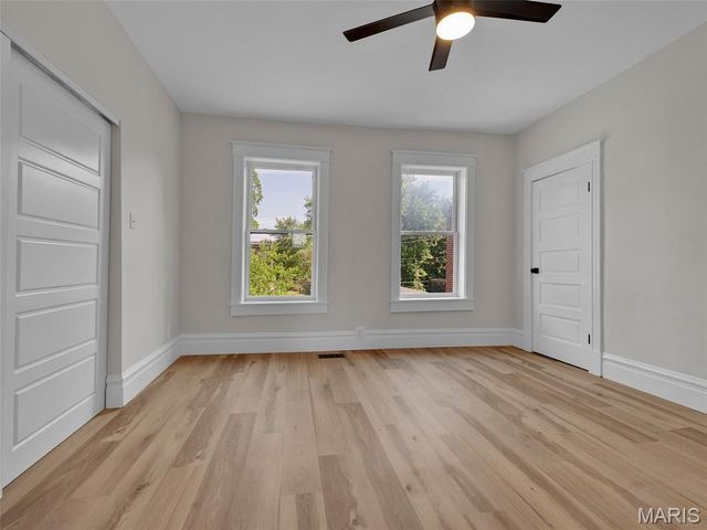 1901 Allen Avenue, St Louis, MO 63104