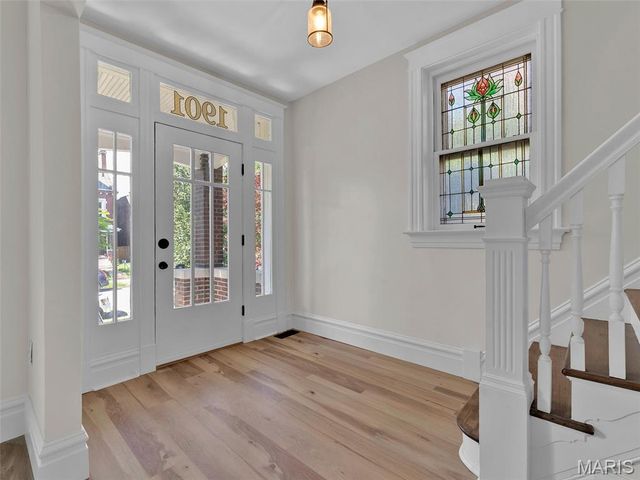 1901 Allen Avenue, St Louis, MO 63104