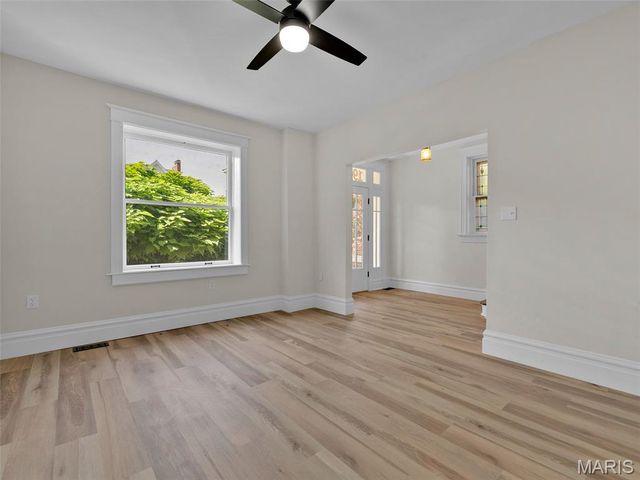 1901 Allen Avenue, St Louis, MO 63104