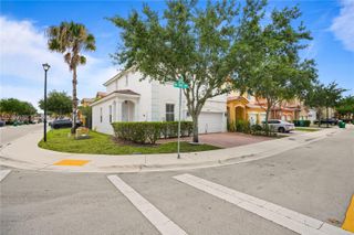 8741 NW 110th Avenue, Doral, FL 33178