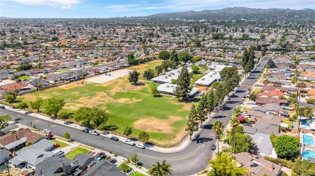 12211 Groveland, Whittier, CA 90604