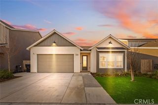 3731 N Summers Court, Visalia, CA 93291