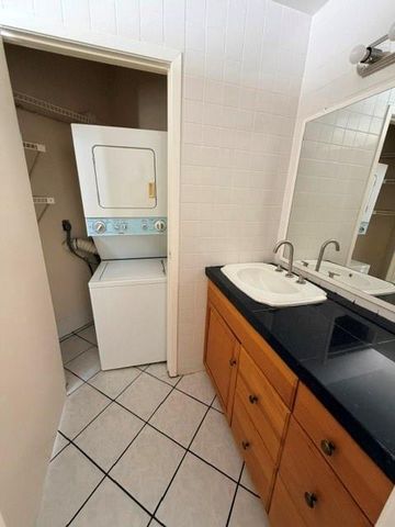 7901 Cambridge Street 62, Houston, TX 77054