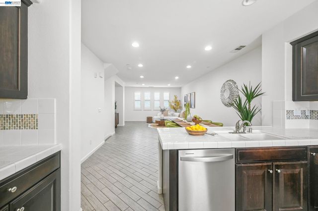2334 Morrow St, Hayward, CA 94541