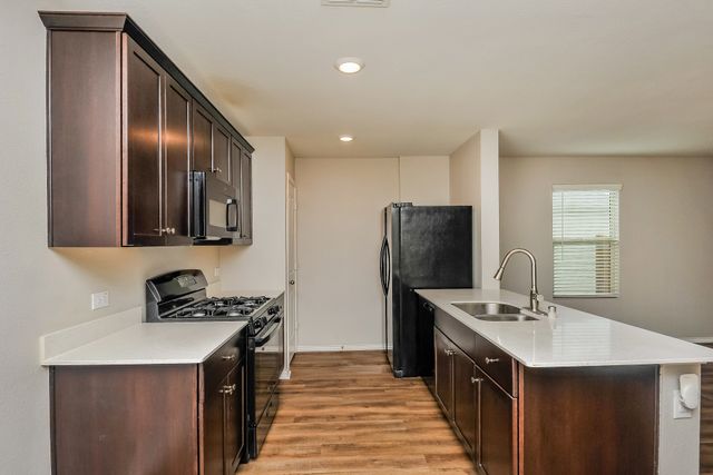 305 Anvil Drive, Fort Worth, TX 76052