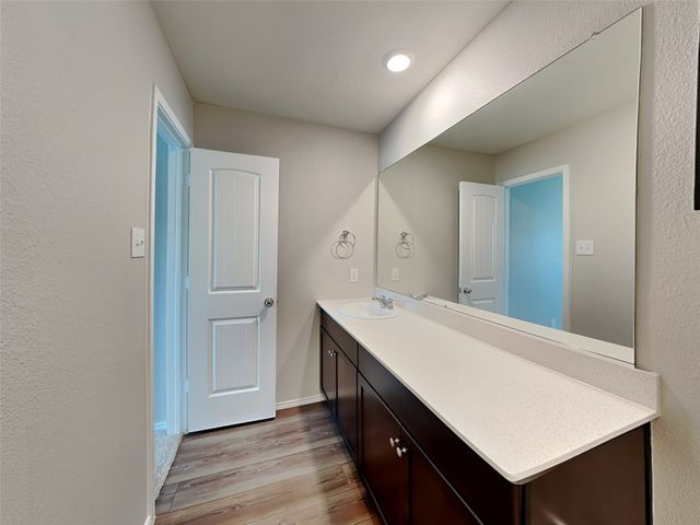 305 Anvil Drive, Fort Worth, TX 76052
