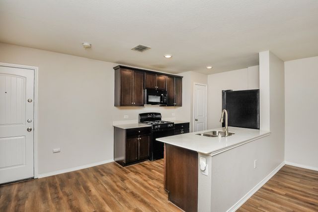 305 Anvil Drive, Fort Worth, TX 76052