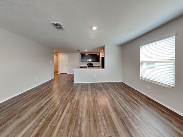 305 Anvil Drive, Fort Worth, TX 76052