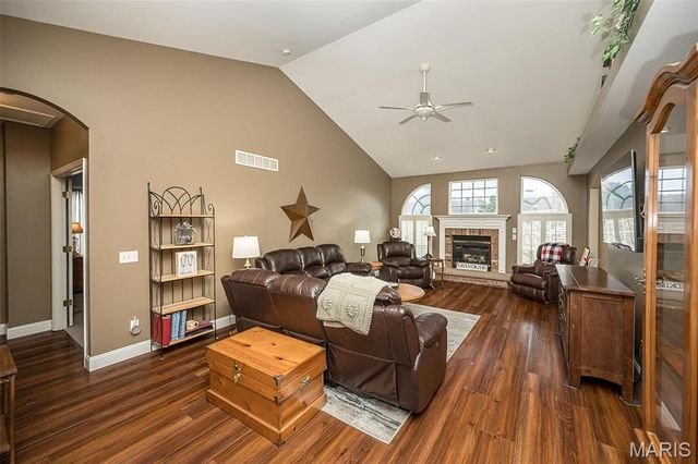 1410 Sunburst Drive, O'fallon, MO 63366