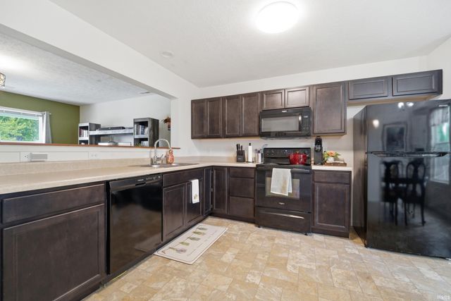 2223 Powder House Lane, Lafayette, IN 47909