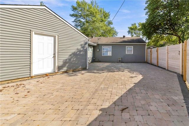 3706 Harmony Drive, Kansas City, KS 66106