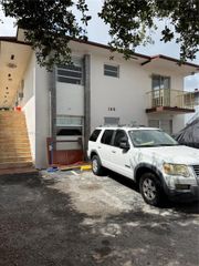 166 W 8th St 3, Hialeah, FL 33010