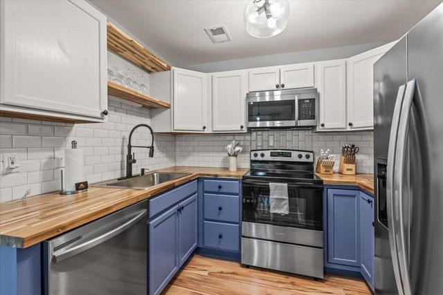 7910 Timbercreek Lane 1604, North Charleston, SC 29418