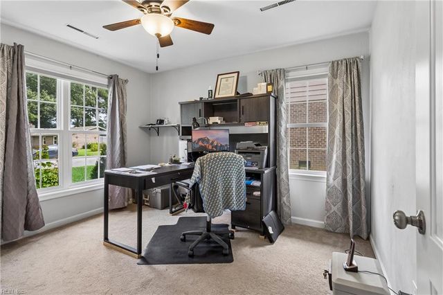 1044 Clipper DR, Hampton, VA 23669