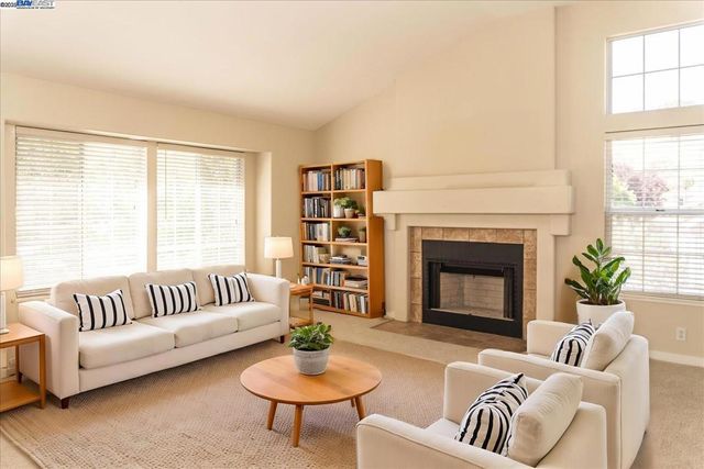 3270 Formby Ln, Fairfield, CA 94534