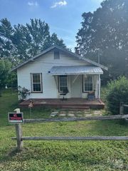 126 N Kendall Street, Norwood, NC 28128