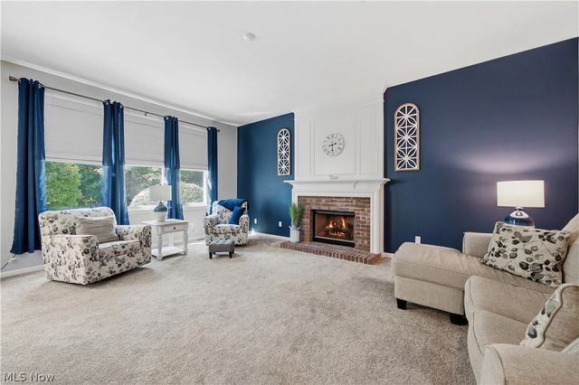 9260 Aaron Lane, Olmsted Twp, OH 44138