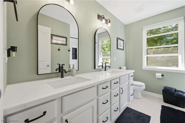 9260 Aaron Lane, Olmsted Twp, OH 44138