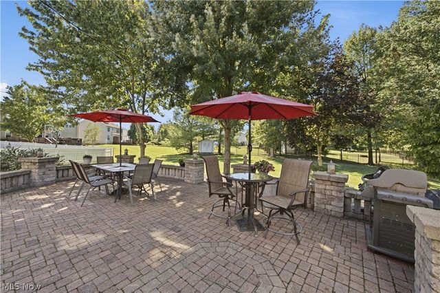 9260 Aaron Lane, Olmsted Twp, OH 44138