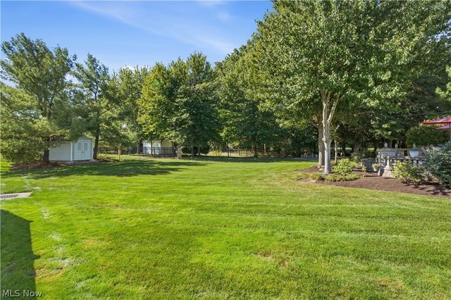 9260 Aaron Lane, Olmsted Twp, OH 44138