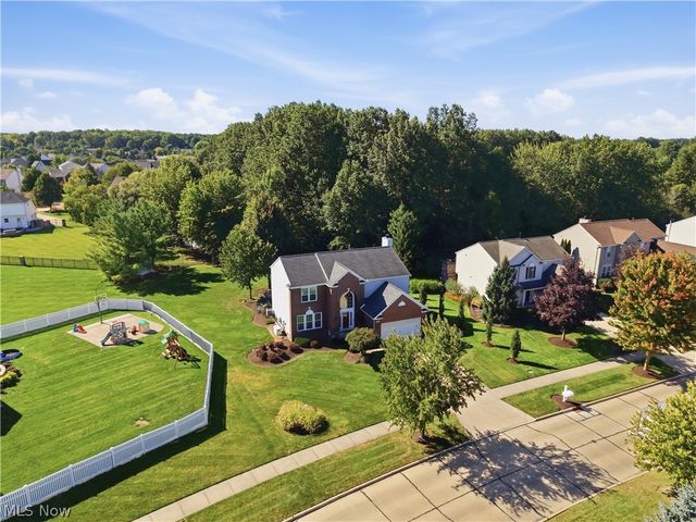 9260 Aaron Lane, Olmsted Twp, OH 44138