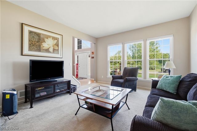 9260 Aaron Lane, Olmsted Twp, OH 44138