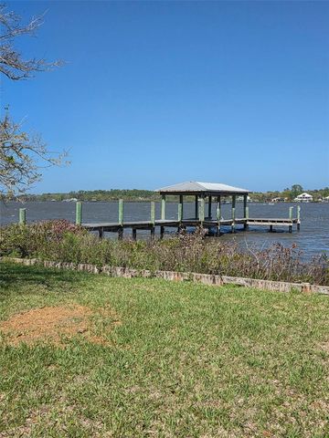 2005 BAYVIEW DRIVE, New Smyrna Beach, FL 32168