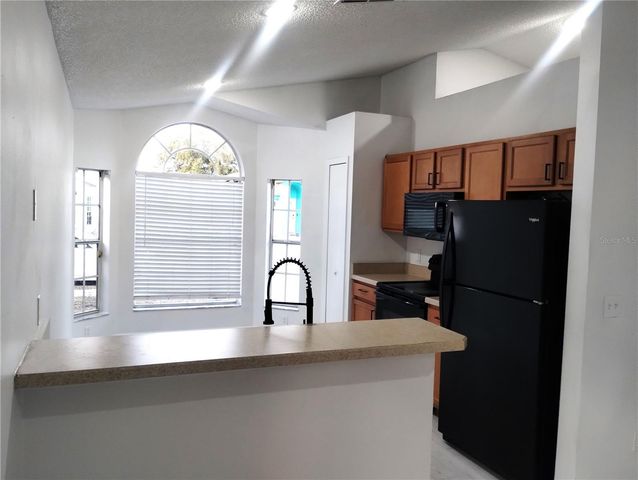 1716 CHATHAM CIRCLE, Apopka, FL 32703