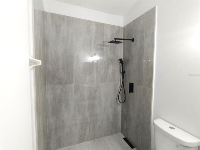 1716 CHATHAM CIRCLE, Apopka, FL 32703