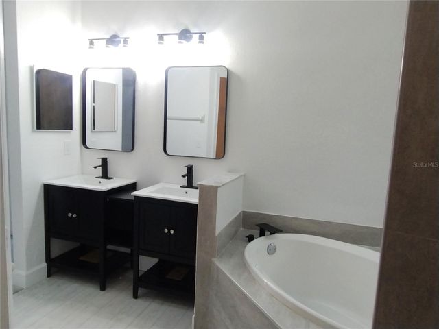 1716 CHATHAM CIRCLE, Apopka, FL 32703