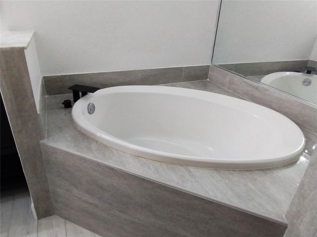 1716 CHATHAM CIRCLE, Apopka, FL 32703