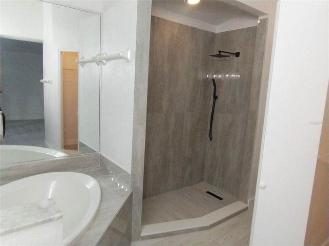 1716 CHATHAM CIRCLE, Apopka, FL 32703