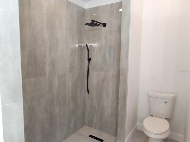 1716 CHATHAM CIRCLE, Apopka, FL 32703