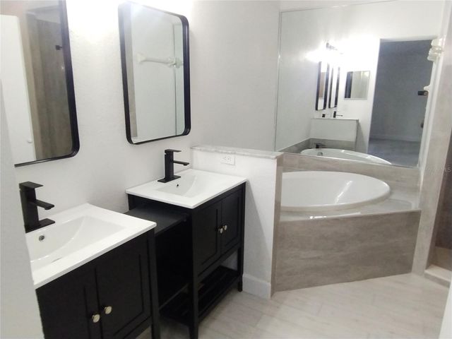 1716 CHATHAM CIRCLE, Apopka, FL 32703