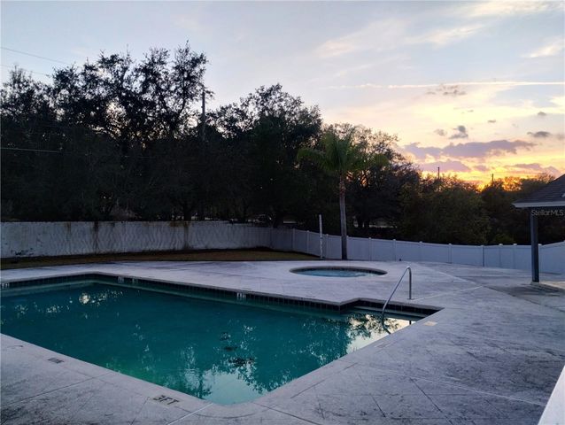 1716 CHATHAM CIRCLE, Apopka, FL 32703