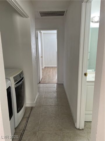 5116 Golden Lane A, Las Vegas, NV 89119