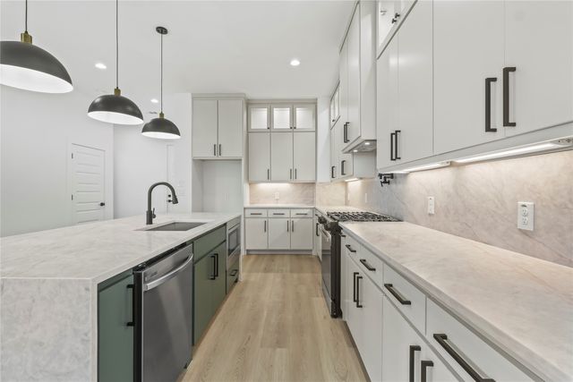 2633 Peabody Avenue, Dallas, TX 75215