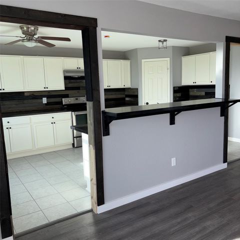 1912 Hcr 3106, Hillsboro, TX 76645