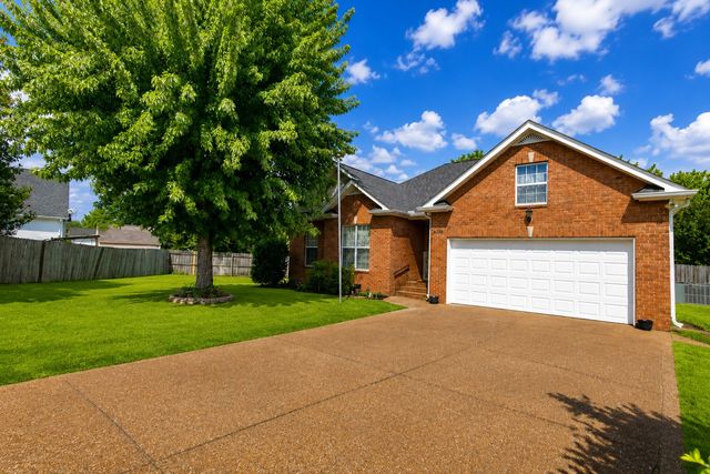 449 S Rocky Top St, Gallatin, TN 37066