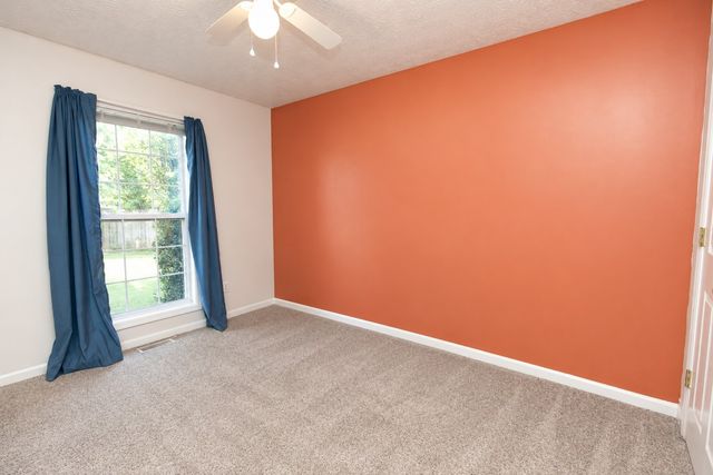 449 S Rocky Top St, Gallatin, TN 37066