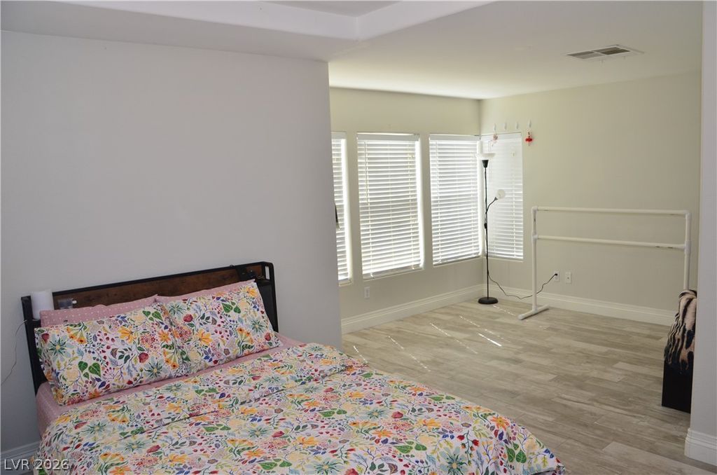 Image 20 of property listing at 8165 Maitai Avenue, Las Vegas, NV 89147