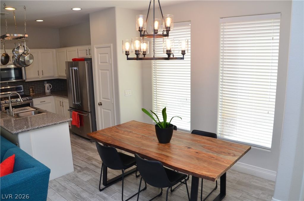 Image 9 of property listing at 8165 Maitai Avenue, Las Vegas, NV 89147