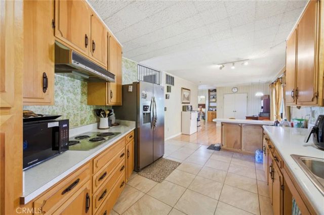 1276 Oasis, Escondido, CA 92026