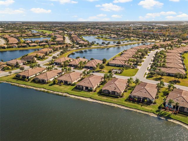 6607 CANDLESTICK DRIVE, Bradenton, FL 34212