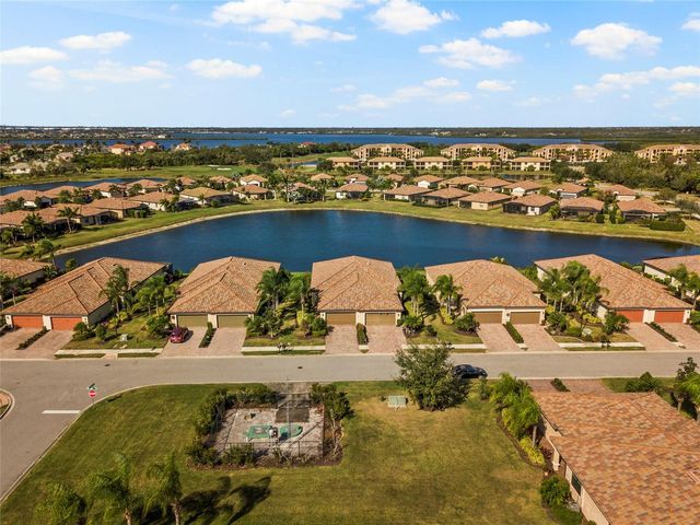 6607 CANDLESTICK DRIVE, Bradenton, FL 34212