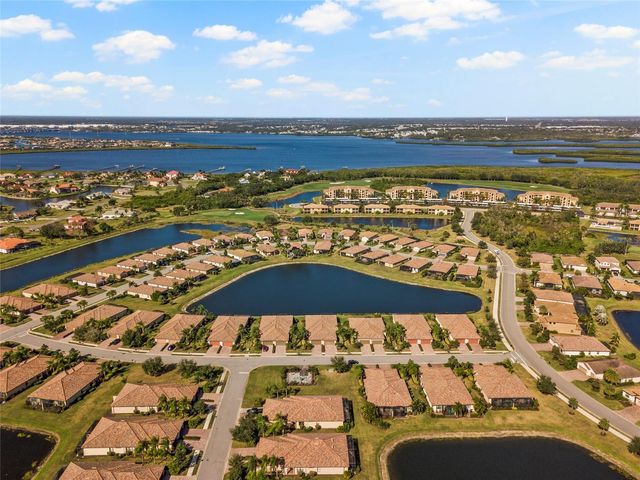 6607 CANDLESTICK DRIVE, Bradenton, FL 34212