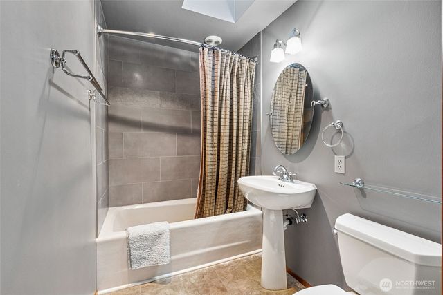 5221 Boulevard Extension Road SE, Olympia, WA 98501